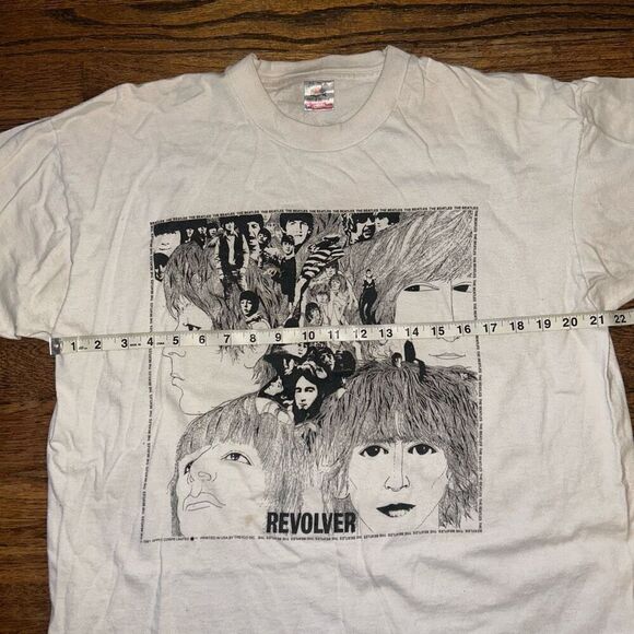 Vintage 90s Single Stitch Beatles Revolver Album T Shirt - Picture 2 of 6